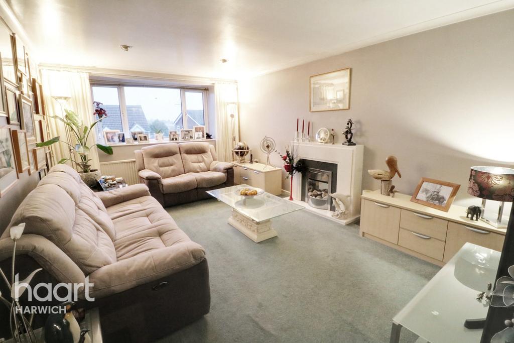 Norway Crescent, Harwich 4 bed detached house £270,000