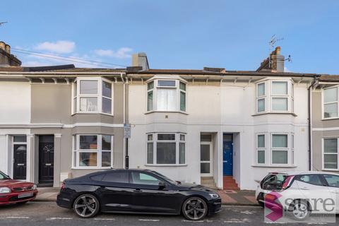 4 bedroom terraced house to rent, Caledonian Road, Brighton