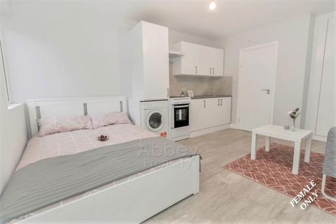 Studio to rent, Dallow Road | Dallow | LU1 1TF