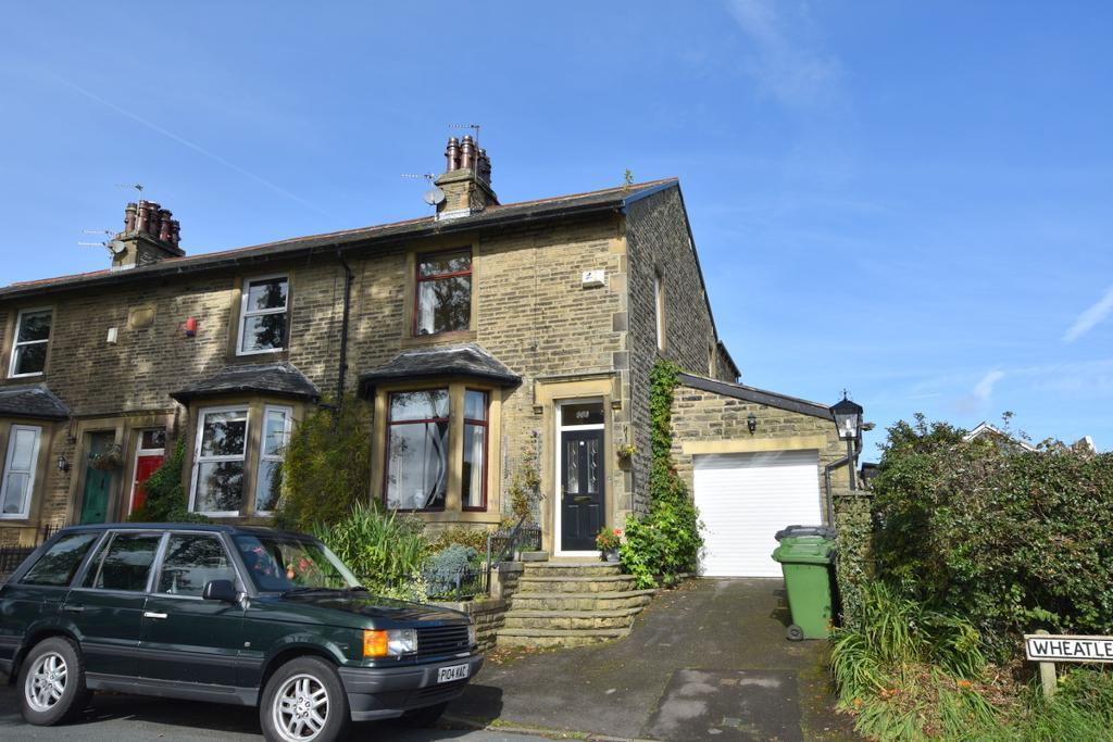 Wheatley Lane Road, Fence, BB12 9EP 3 bed end of terrace house £285,000
