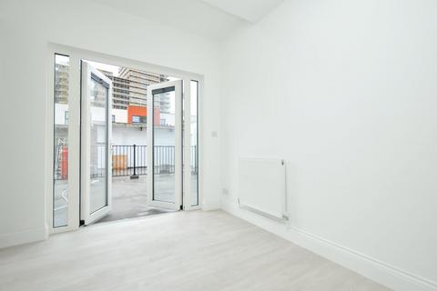 2 bedroom flat to rent, Brixton Road, Brixton