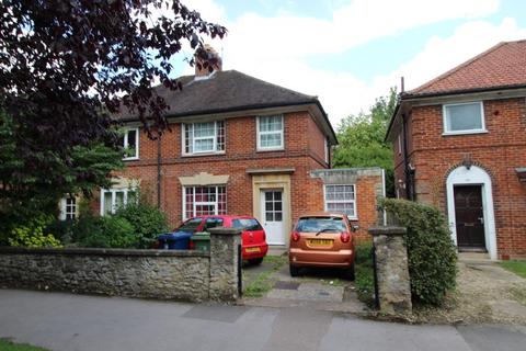 5 bedroom semi-detached house to rent, Gipsy Lane, Headington, Oxford