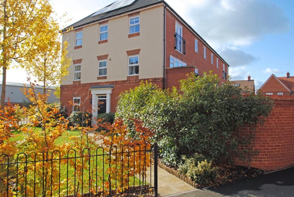 Imray Place, Wallingford 3 bed townhouse £1,500 pcm (£346 pw)