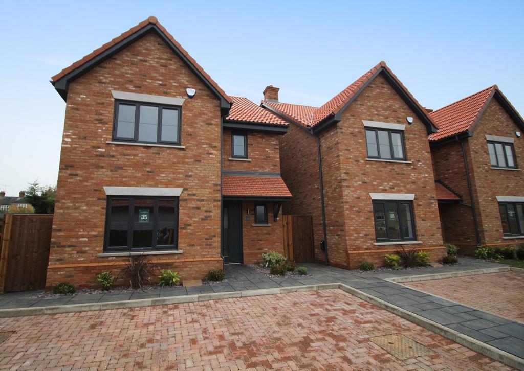 Bearton Road, Hitchin, SG5 4 bed detached house £715,000