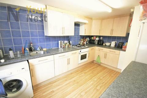 6 bedroom terraced house to rent, Thornville Crescent, Hyde Park, LS6 1JL