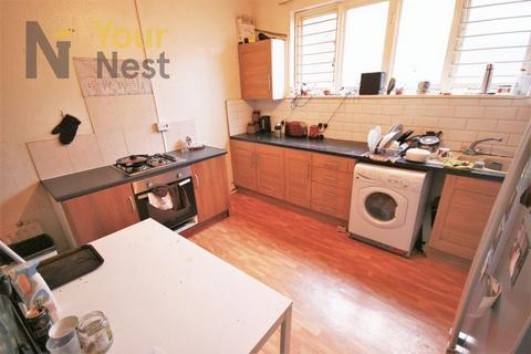 6 bedroom flat to rent, Haddon Hall, Burley, Leeds, LS4 2JT