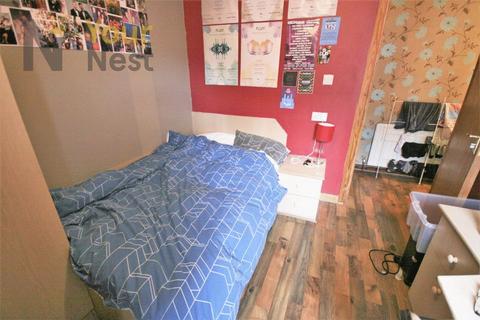 6 bedroom terraced house to rent, Thornville Terrace, Hyde Park, LS6 1JT