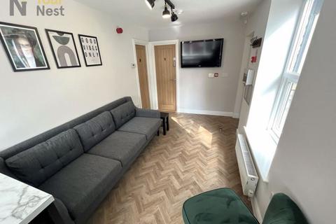 4 bedroom cottage to rent, Richmond Mount, Leeds, LS6 1DF