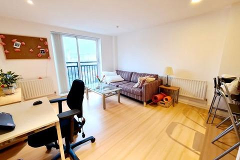 1 bedroom flat to rent, Westferry Road, Docklands