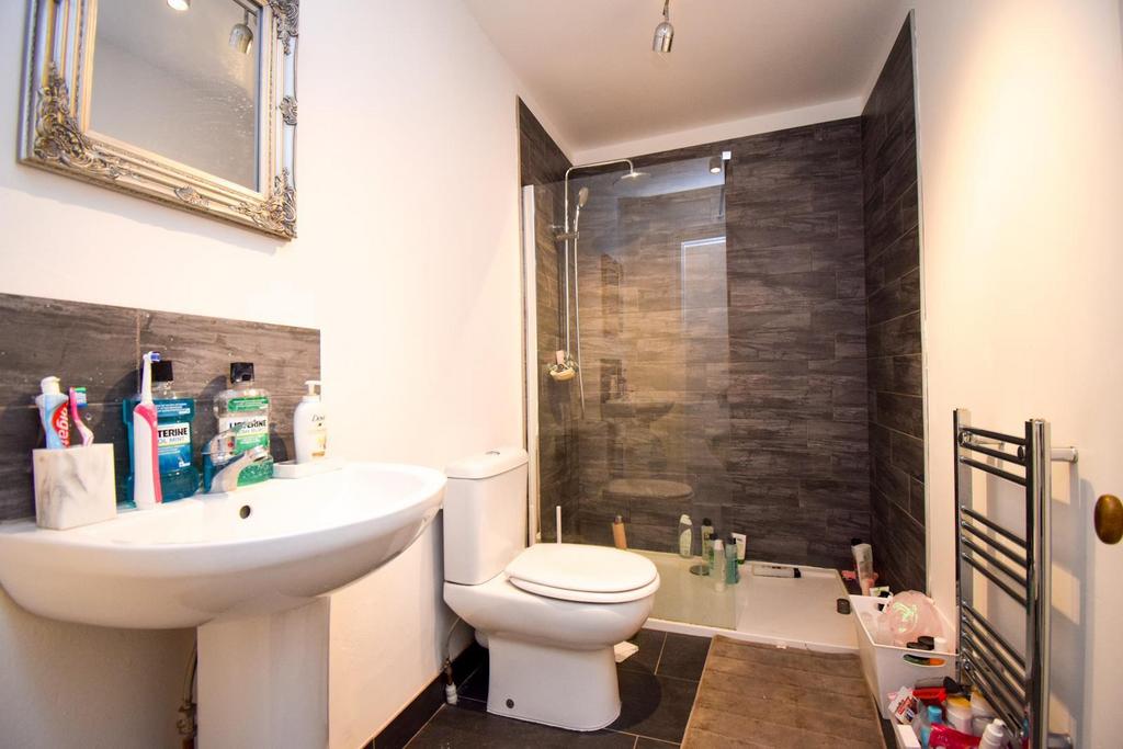 Batroom 1