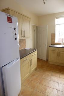 2 bedroom apartment to rent, High Road, Beeston, NG9 2LN