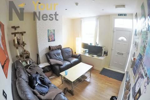 5 bedroom terraced house to rent, Beamsley Terrace, Hyde Park, LS6 1LP