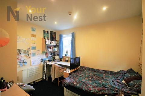 5 bedroom terraced house to rent, Beamsley Terrace, Hyde Park, LS6 1LP