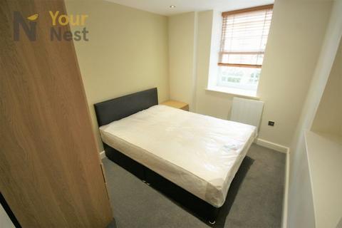 2 bedroom apartment to rent, Flat 3, Park View, Headingley.