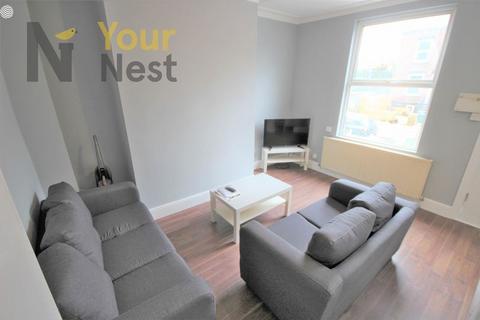 3 bedroom terraced house to rent, Beechwood Street, Burley, Leeds, LS4 2LX