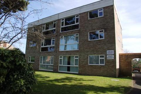 undefined, Court , Lesley, ReadIng, BerkshIre, RG30