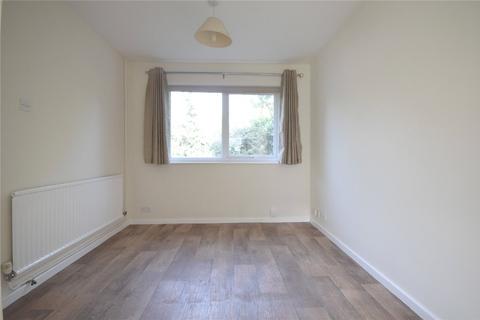 3 bedroom semi-detached house to rent, Carlton Way, Cambridge, CB4