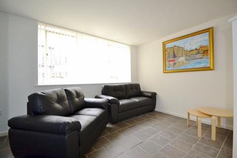 Studio to rent, Bennetts Hill, Birmingham, West Midlands, B2