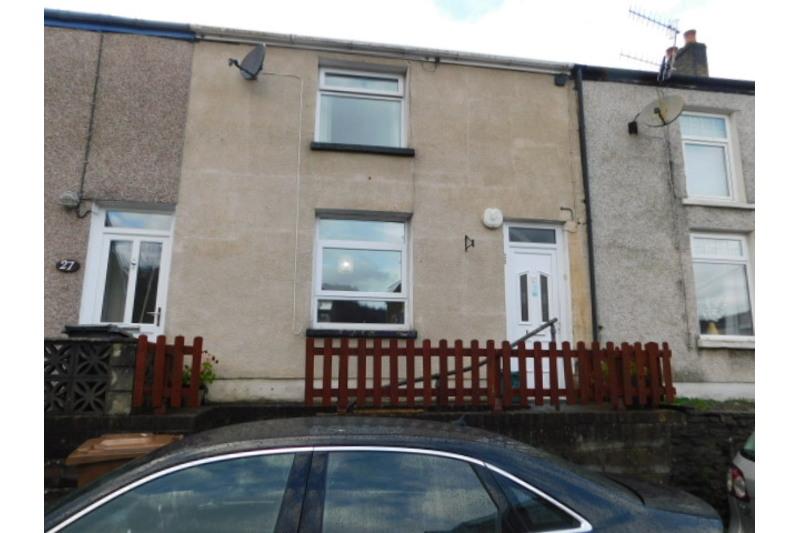 Glenview, Crumlin, Newport 2 bed terraced house £450 pcm (£104 pw)