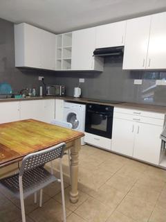 5 bedroom house share to rent - Saint Michael's Place
