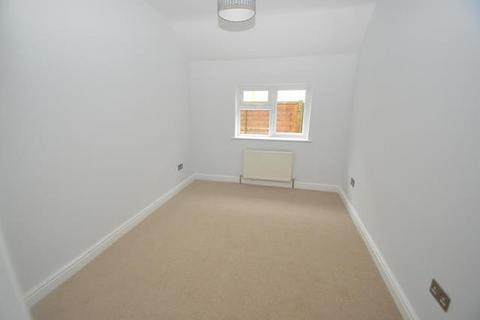undefined, Farncombe GU7