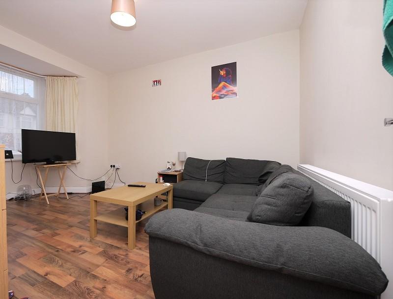 GORDON ROAD, ILFORD, ESSEX. IG1 4 bed terraced house £1,815 pcm (£419 pw)