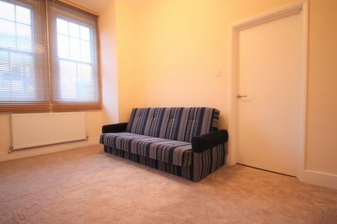 1 bedroom flat to rent, Royal College Street, Camden, NW1