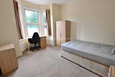 undefined, London Road, Reading