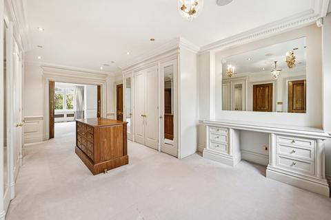 4 bedroom house to rent, Victoria Road, London