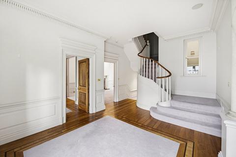 4 bedroom house to rent, Victoria Road, London
