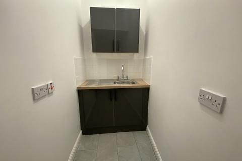 Studio to rent, Bath Street, Leamington Spa