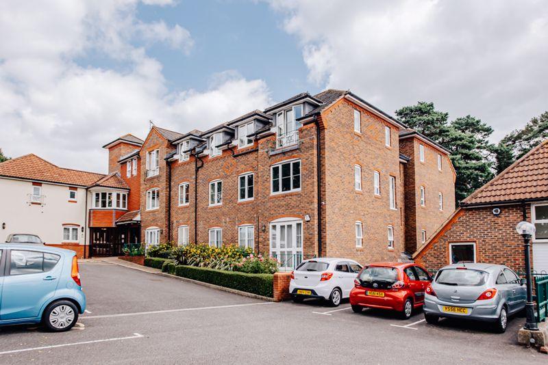 Marlow Drive, Christchurch BH23 2 bed retirement property for sale £