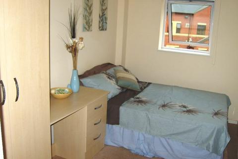 3 bedroom apartment to rent, Rialto, Newcastle Upon Tyne