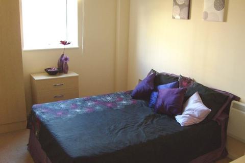 3 bedroom apartment to rent, Rialto, Newcastle Upon Tyne