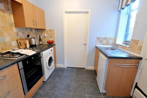 4 bedroom maisonette to rent, Fairfield Road, Jesmond, Newcastle Upon Tyne