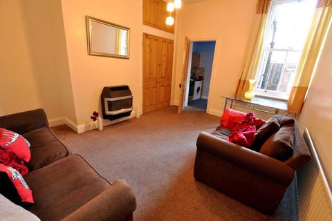 4 bedroom maisonette to rent, Fairfield Road, Jesmond, Newcastle Upon Tyne