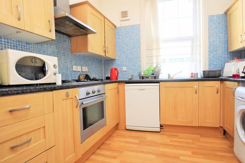 6 bedroom maisonette to rent, Gosforth Street, Newcastle Upon Tyne