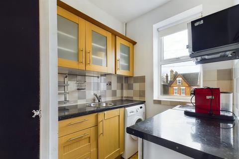 1 bedroom flat to rent, Ellison Road, Streatham, SW16