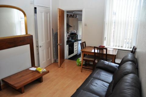 4 bedroom maisonette to rent, Hazelwood Avenue, Jesmond, Newcastle Upon Tyne