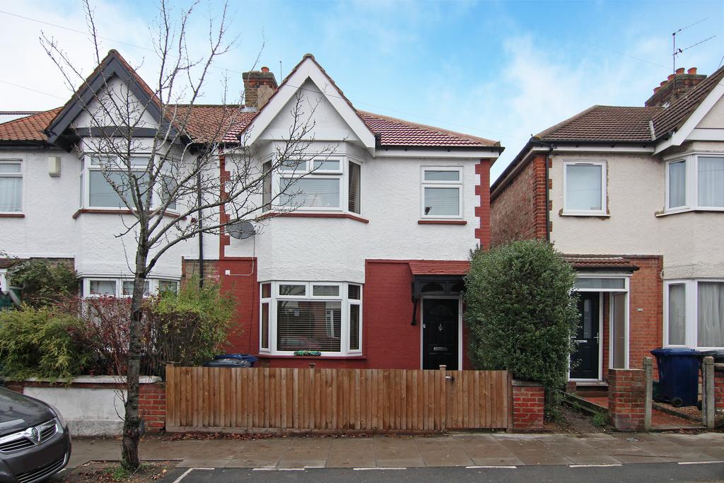 Drayton Bridge Road, Hanwell, W7 3 bed house £599,950