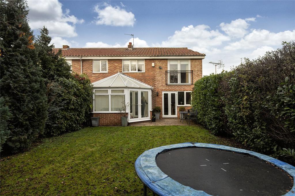 Gravelhill Lane, Whitley, Goole, DN14 4 bed semidetached house £200,000