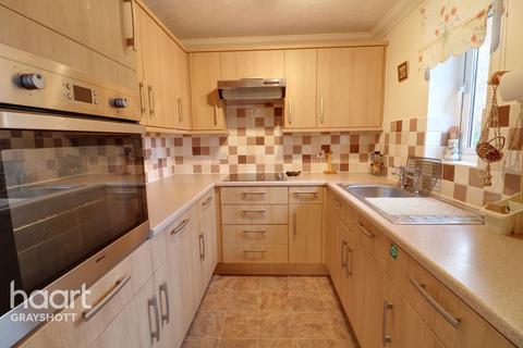 1 bedroom flat for sale - Headley Road, Hindhead