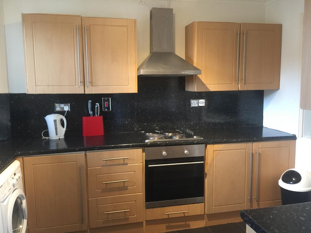 Challis Court, Southampton, SO14 2 bed flat £850 pcm (£196 pw)