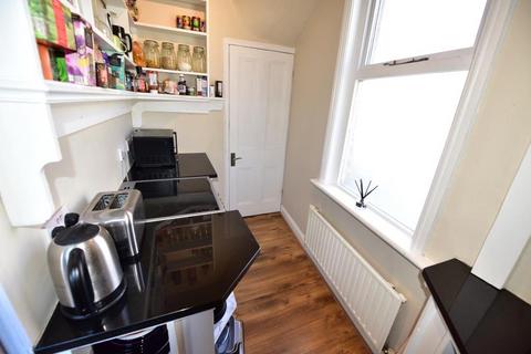 2 bedroom terraced house to rent, BURLEY, LEEDS, WEST YORKSHIRE