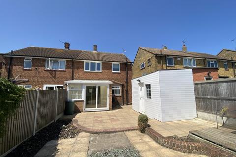 3 bedroom semi-detached house to rent, Shipman Avenue, Canterbury CT2