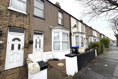 2 bedroom terraced house to rent, Margate