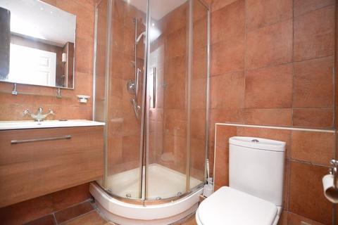 1 bedroom flat to rent, Raleigh Close, Slough