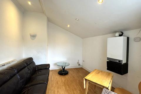 undefined, Skinner Street, Newport