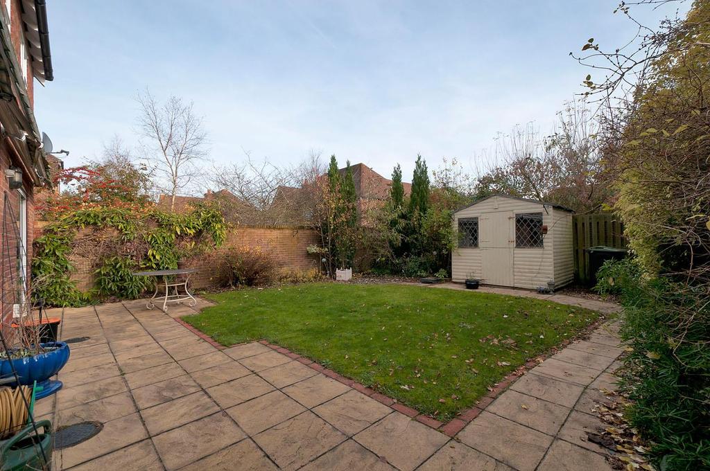 Townsend Square, Kings Hill, West Malling 4 bed detached house £559,999