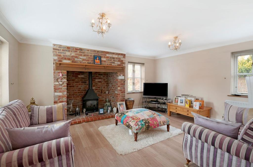 Townsend Square, Kings Hill, West Malling 4 bed detached house £559,999